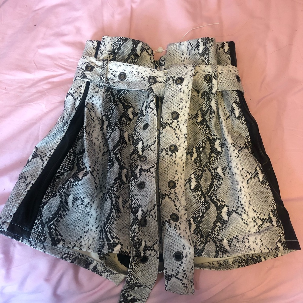 Honey Punch Gray Faux Snakeskin High Waist Short
